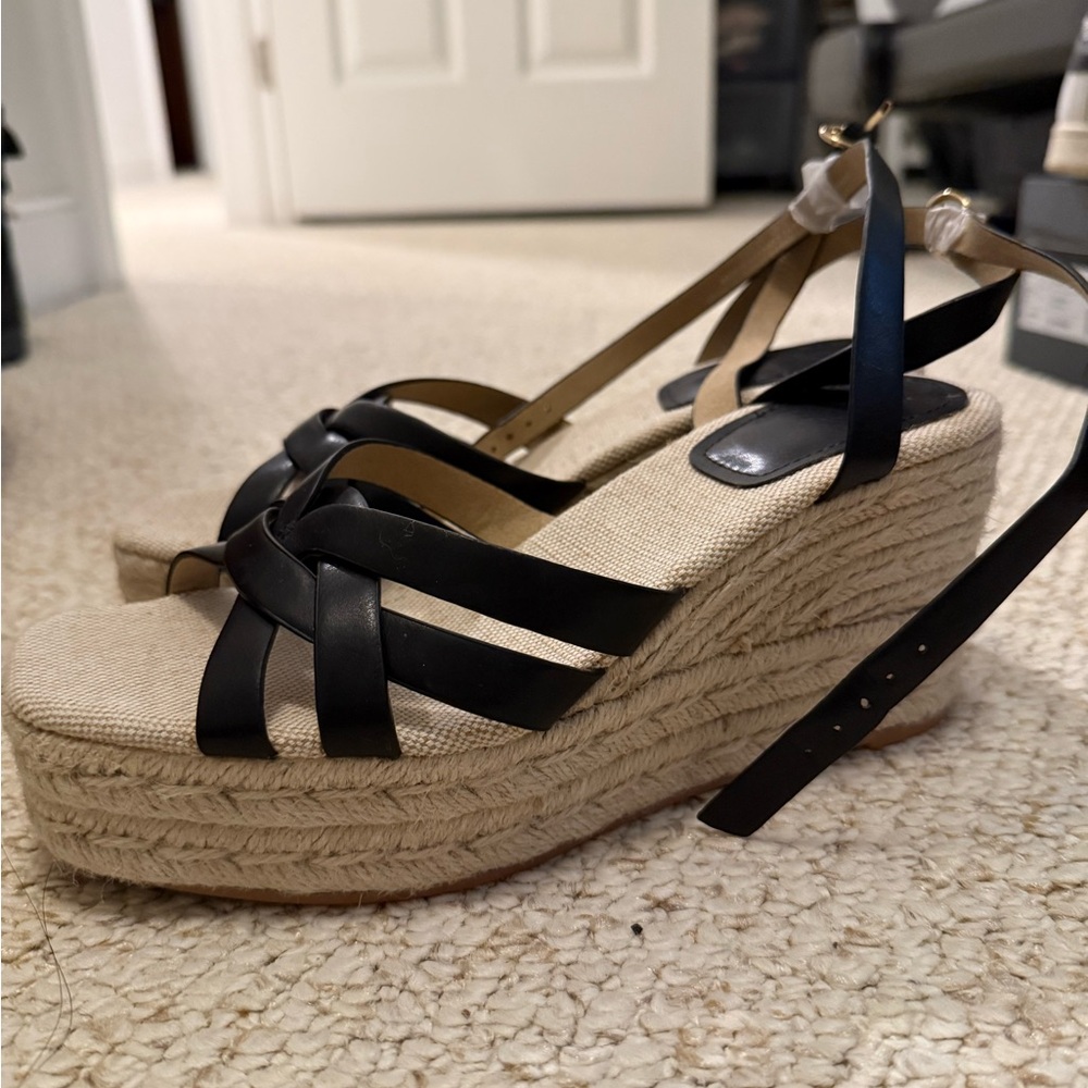 Wedge Sandals - Picture 3 of 4